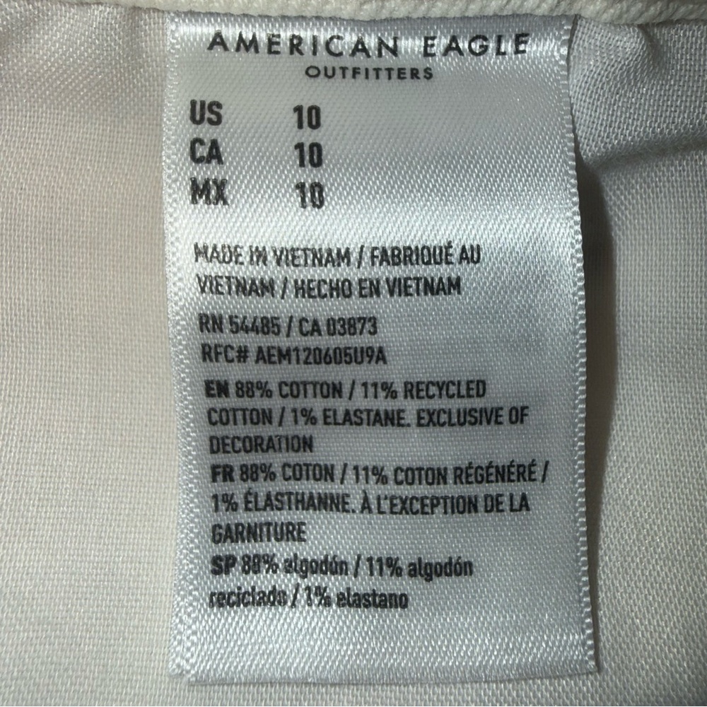 American Eagle Super High Rise Relaxed Denim Shorts Cream Sz 10/30 NWT new - Picture 10 of 10